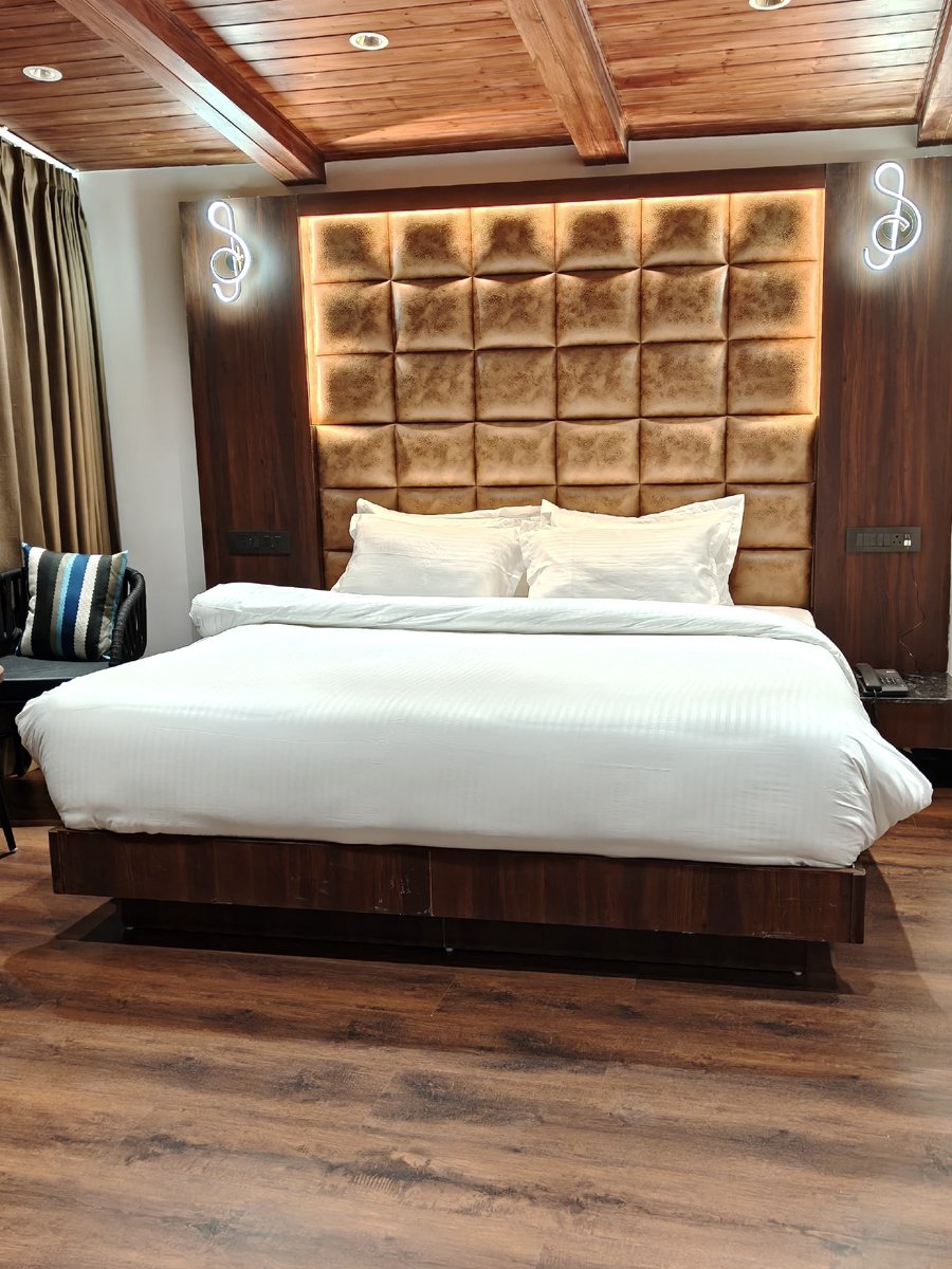 The Premium By Dusk N Dawn